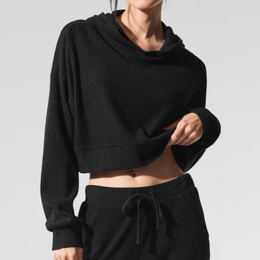 Alo Yoga Muse Hoodie – Black – Large